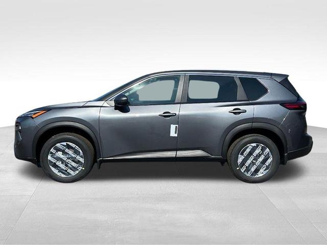 Photo of 2026 Gun Metallic Nissan Rogue