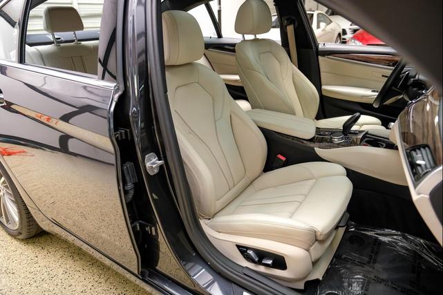 Photo of 2017 Black BMW 540
