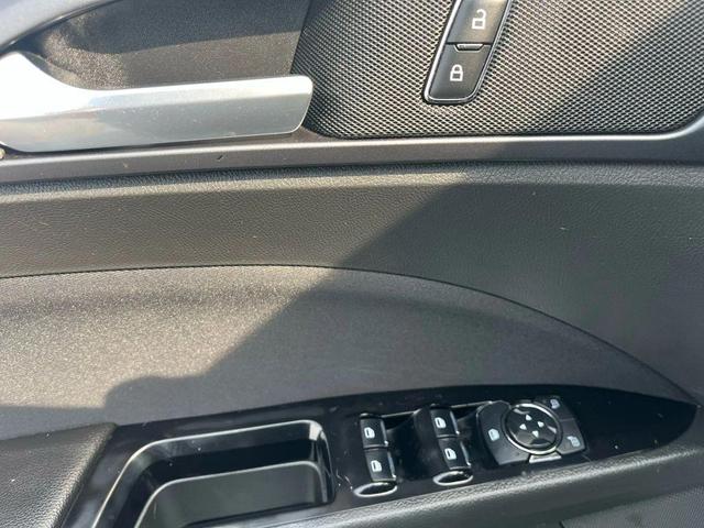 Photo of 2015 Gray Ford Fusion