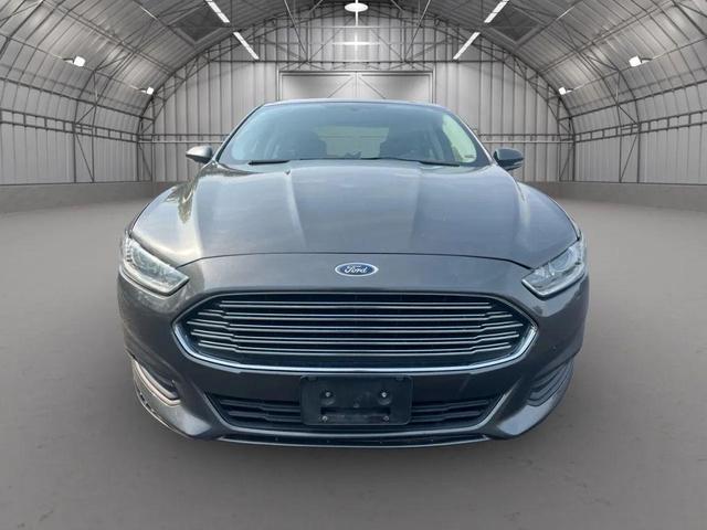 Photo of 2015 Gray Ford Fusion