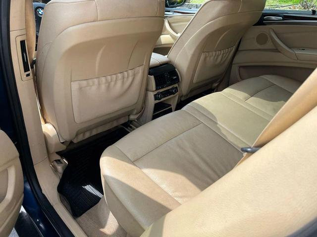 Photo of 2011 Blue BMW X5