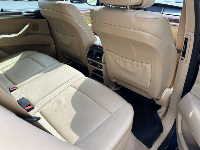 Photo of 2011 Blue BMW X5