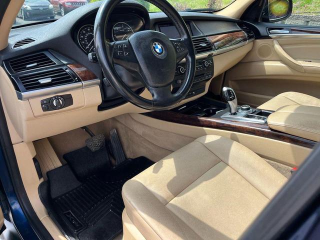 Photo of 2011 Blue BMW X5