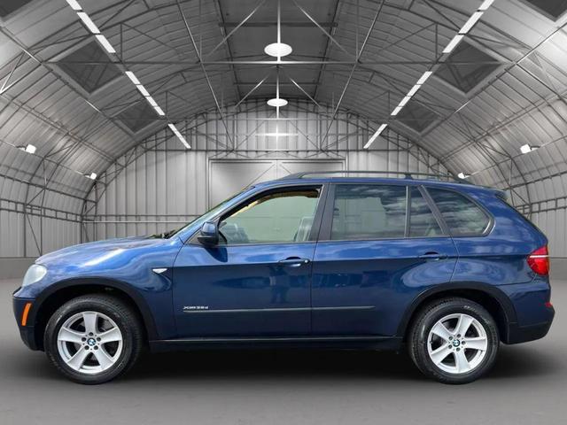 Photo of 2011 Blue BMW X5