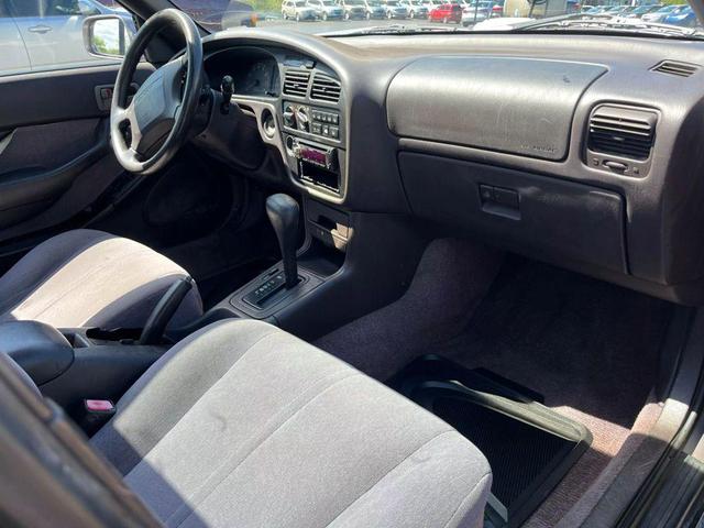 Photo of 1995 PEWTER Toyota Camry