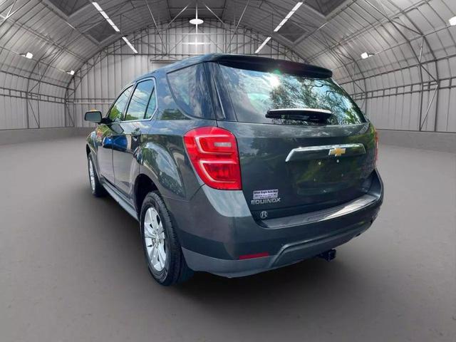 Photo of 2017 Black Chevrolet Equinox