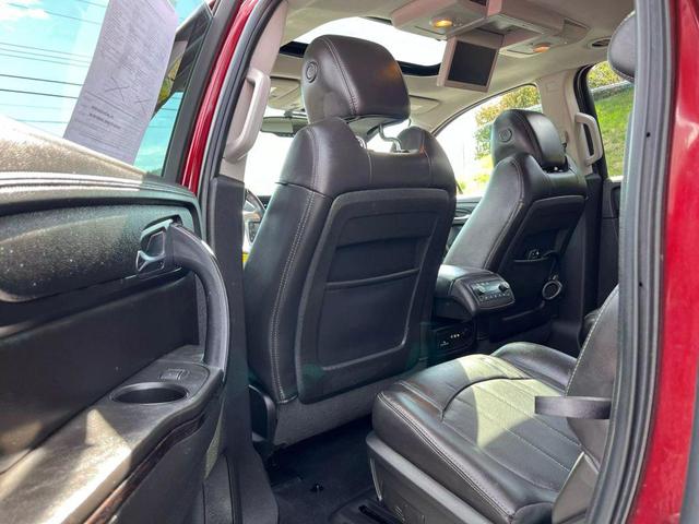 Photo of 2017 Burgundy Chevrolet Traverse