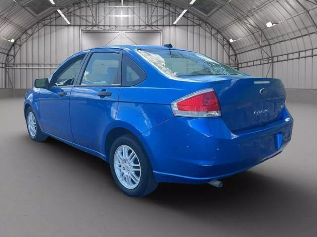 Photo of 2011 Blue Ford Focus