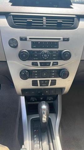 Photo of 2011 Blue Ford Focus