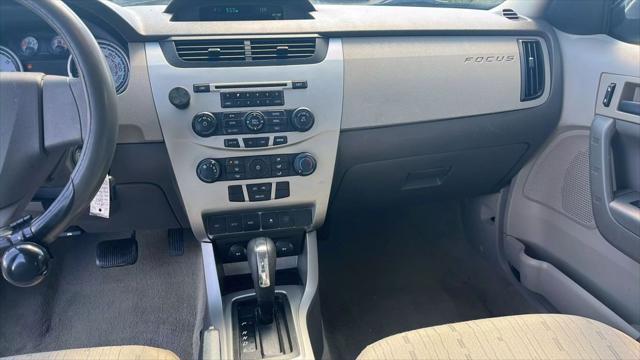 Photo of 2011 Blue Ford Focus