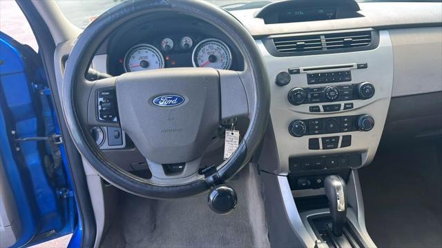 Photo of 2011 Blue Ford Focus