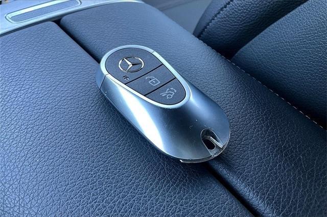 Photo of 2025 Black Mercedes-Benz GLC 300