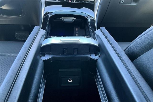 Photo of 2025 Black Mercedes-Benz GLC 300