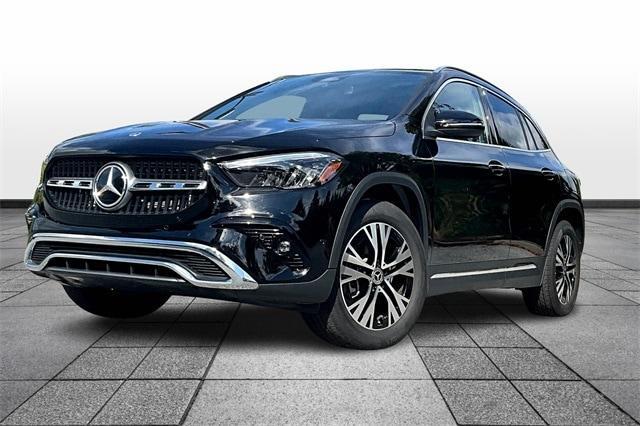 Photo of 2025 Midnight Black Mercedes-Benz GLA 250
