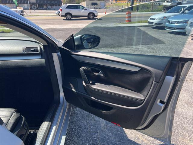 Photo of 2014 Reflex Silver Metallic Volkswagen CC