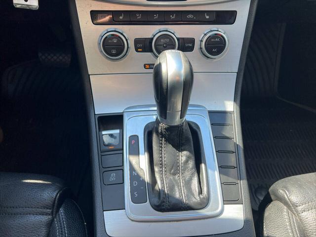 Photo of 2014 Reflex Silver Metallic Volkswagen CC