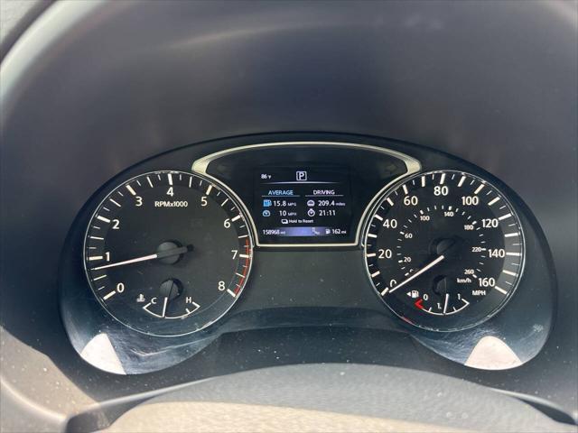 Photo of 2017 Brilliant Silver Nissan Altima
