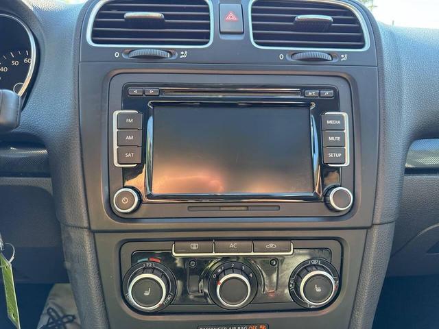 Photo of 2011 Black Uni Volkswagen Jetta SportWagen