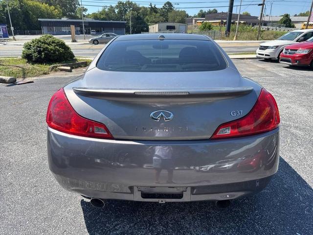 Photo of 2009 Amethyst Graphite INFINITI G37