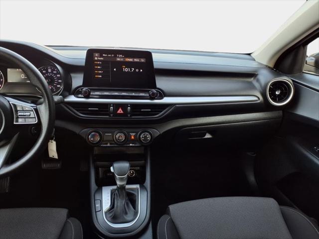 Photo of 2022 Gravity Gray Kia Forte