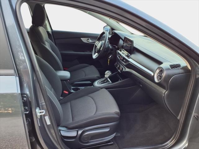 Photo of 2022 Gravity Gray Kia Forte