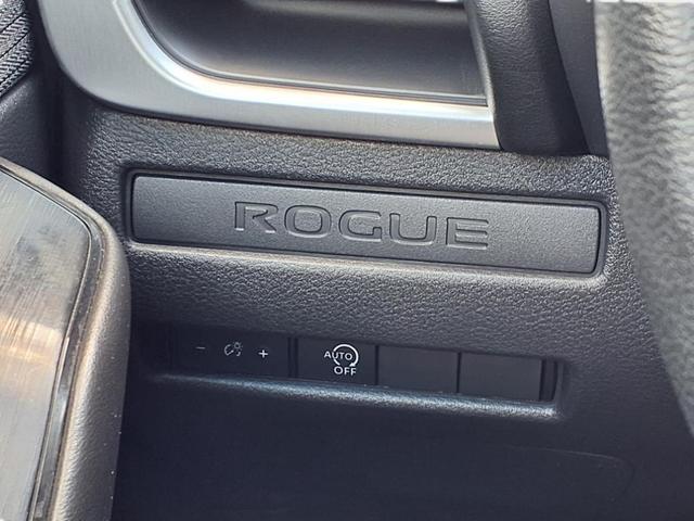 Photo of 2023 Gun Metallic Nissan Rogue