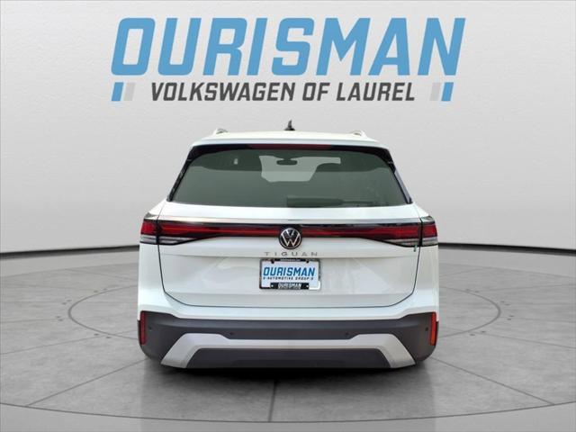 Photo of 2025 White Volkswagen Tiguan