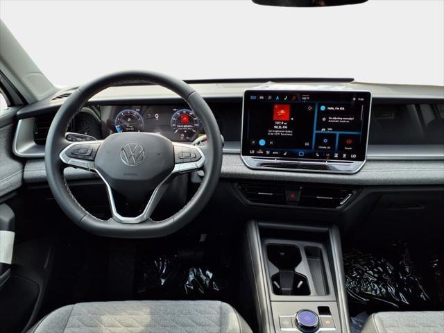 Photo of 2025 White Volkswagen Tiguan