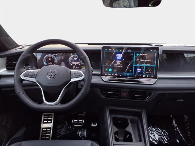 Photo of 2025 Platinum Volkswagen Tiguan