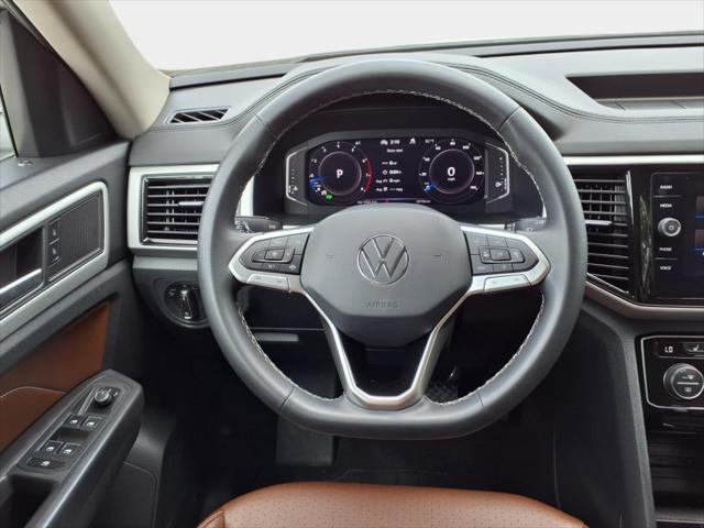 Photo of 2022 Pure White Volkswagen Atlas