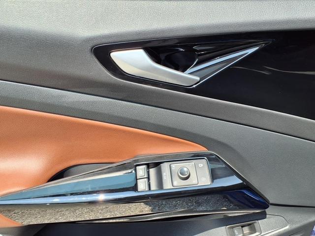 Photo of 2021 Dusk Blue Metallic Volkswagen ID.4