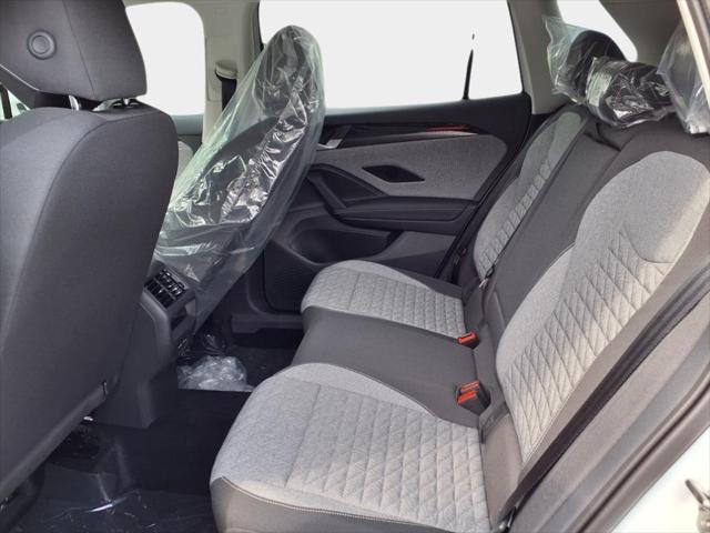 Photo of 2025 White Volkswagen Tiguan