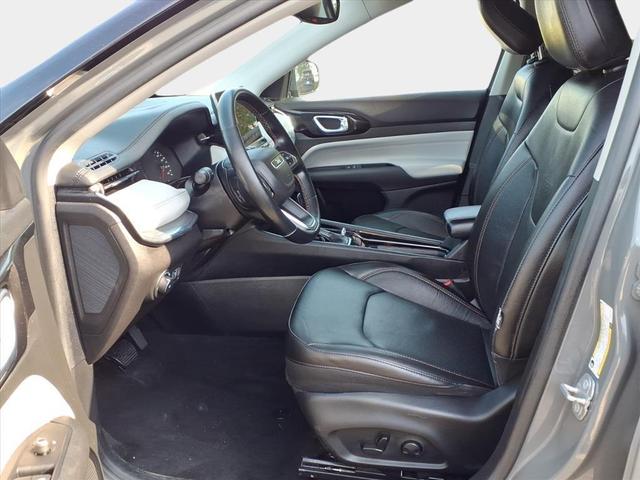 Photo of 2022 Sting-Gray Clearcoat Jeep Compass