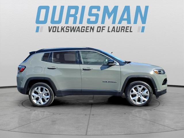 Photo of 2022 Sting-Gray Clearcoat Jeep Compass