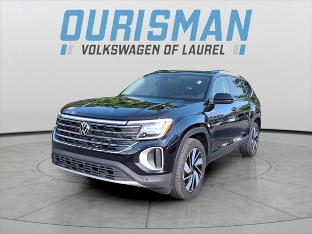 Photo of 2024 Deep Black Pearl Volkswagen Atlas