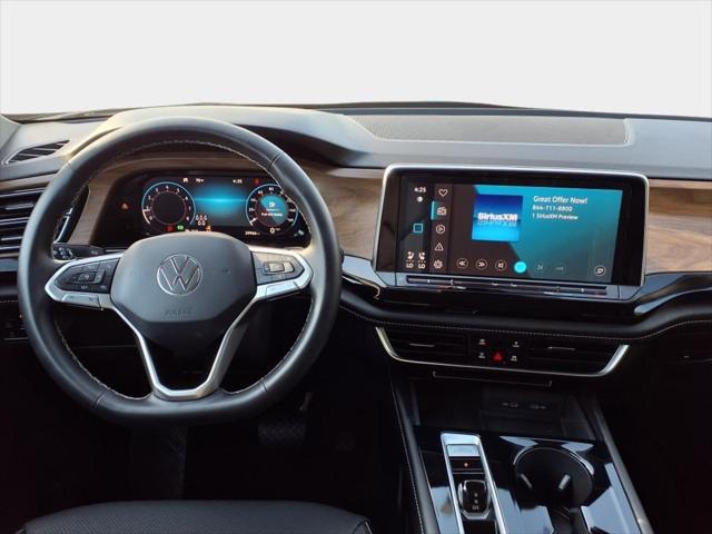 Photo of 2024 Deep Black Pearl Volkswagen Atlas