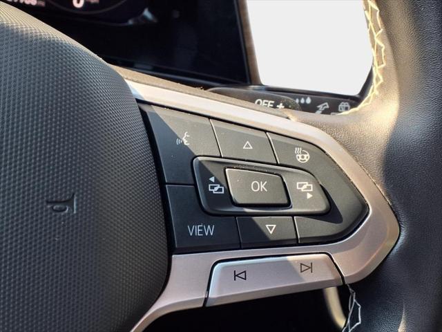 Photo of 2024 Deep Black Pearl Volkswagen Atlas
