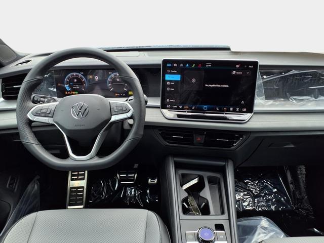 Photo of 2025 Monterey Blue Pearl Volkswagen Tiguan