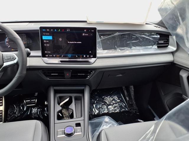 Photo of 2025 Monterey Blue Pearl Volkswagen Tiguan