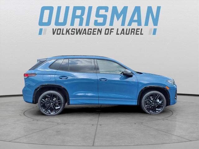Photo of 2025 Monterey Blue Pearl Volkswagen Tiguan