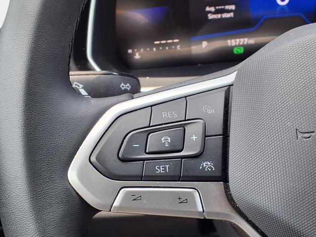 Photo of 2024 Platinum Gray Metallic Volkswagen Jetta