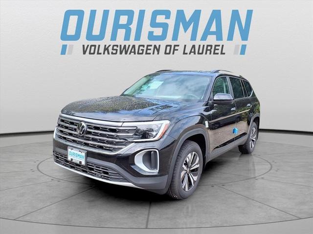 Photo of 2026 deep black pearl Volkswagen Atlas