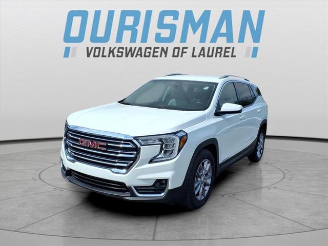 Photo of 2024 Summit White GMC Terrain