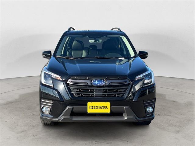 Photo of 2022 Crystal Black Silica Subaru Forester