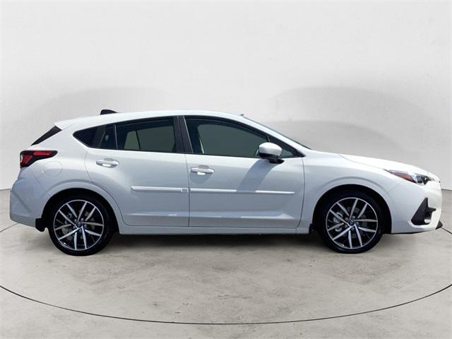 Photo of 2025 White Subaru Impreza