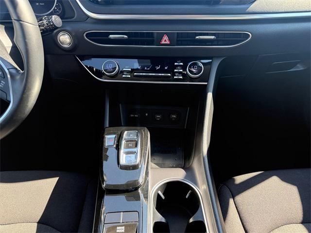 Photo of 2022 Hampton Gray Hyundai SONATA
