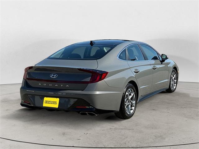 Photo of 2022 Hampton Gray Hyundai SONATA