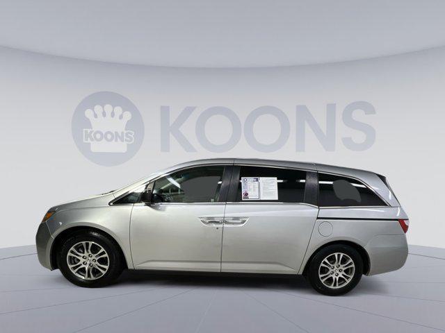 Photo of 2013 Alabaster Silver Metallic Honda Odyssey