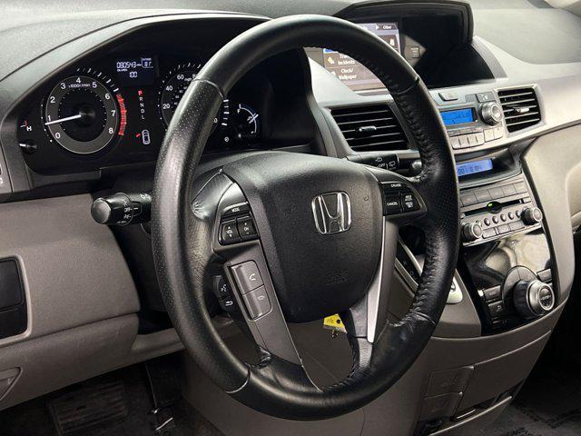 Photo of 2013 Alabaster Silver Metallic Honda Odyssey