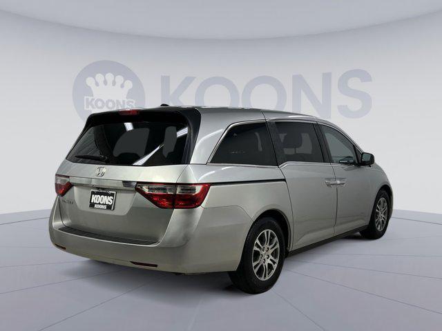 Photo of 2013 Alabaster Silver Metallic Honda Odyssey